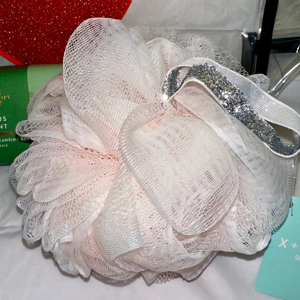 BATH & BODY WORKS AROMATHERAPY EUCALYPTUS & SPEARMENT SOAP + BODY CREAM - Picture 4 of 6